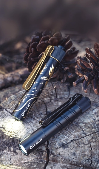 OLIGHT (オーライト) i3T 2 EOS : オーストラリア国旗Ver. OLIGHT OLIGHT(オーライト) i3T 2 EOS 単4電池 EDC懐中電灯 小型 強力